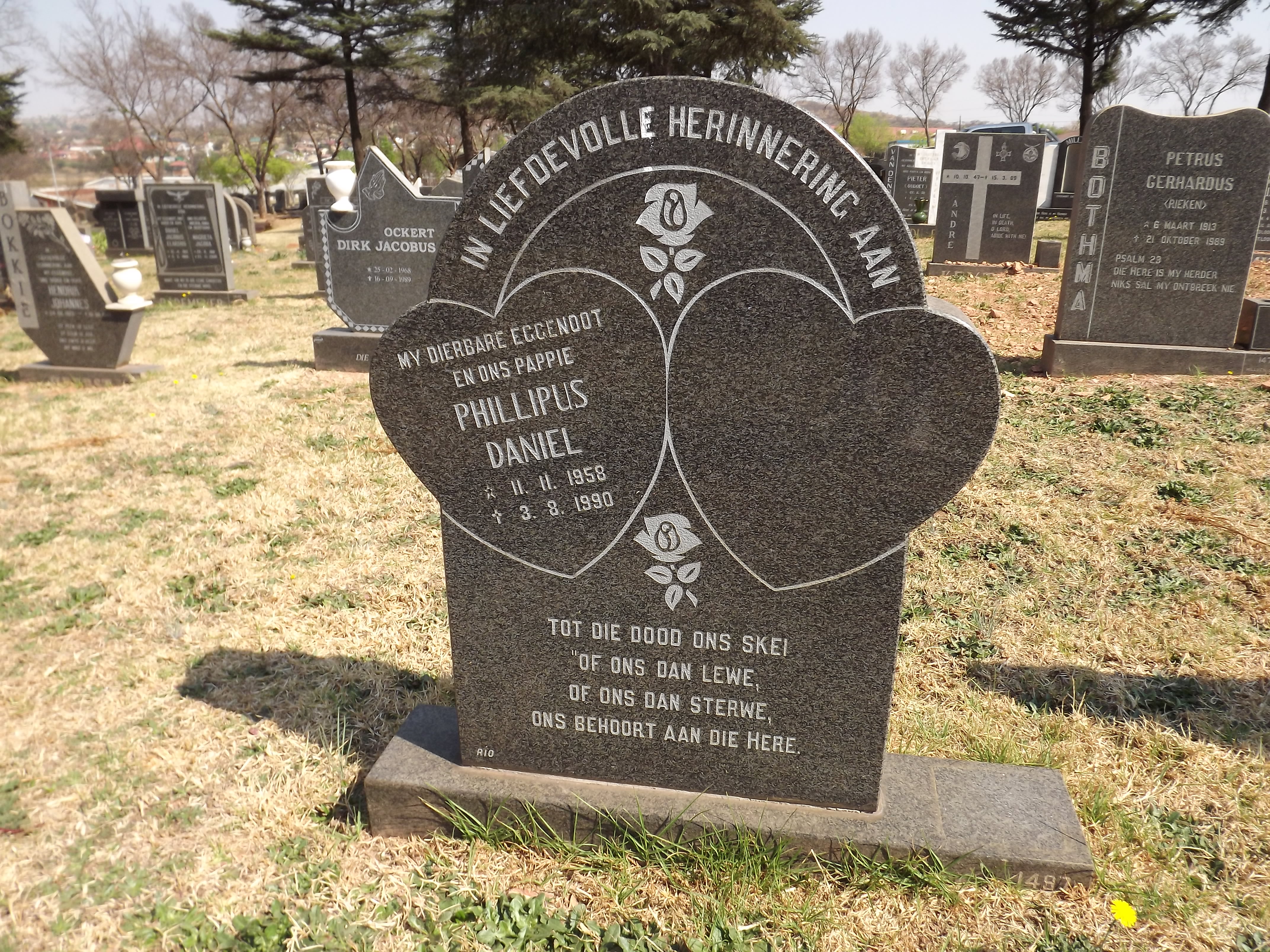 Photo from /search/photos/South Africa/Gauteng/THABA TSHWANE (NEW) MILITARY CEMETERY/VILJOEN PD (1497).JPG